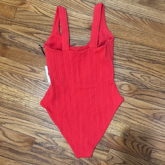 NWT Women’s Beach Riot Tyler One Piece Bathing suit, Red. Size: small - Picture 5 of 6